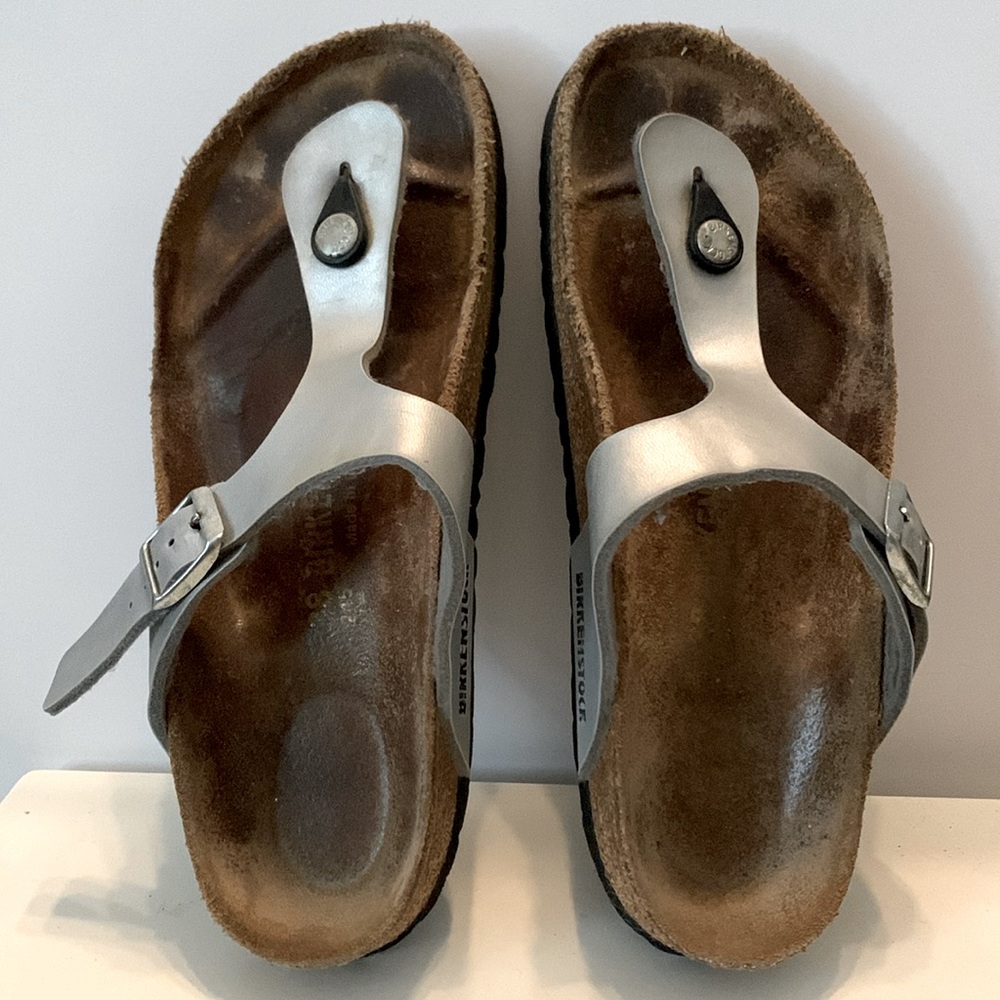 Birkenstock Gizeh Silver Buckle Slide Sandals Women's Size EU 38, L7 M5